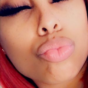 Meet your Posher, Veronica